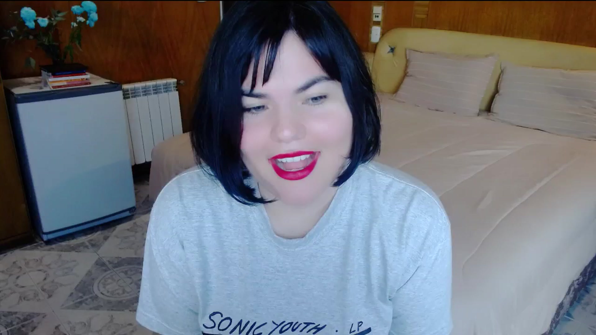 Gallery image thumbnail from SomeoneReal's myfreecams stream on, 06/01/2024, 16:38 image 18 of 20