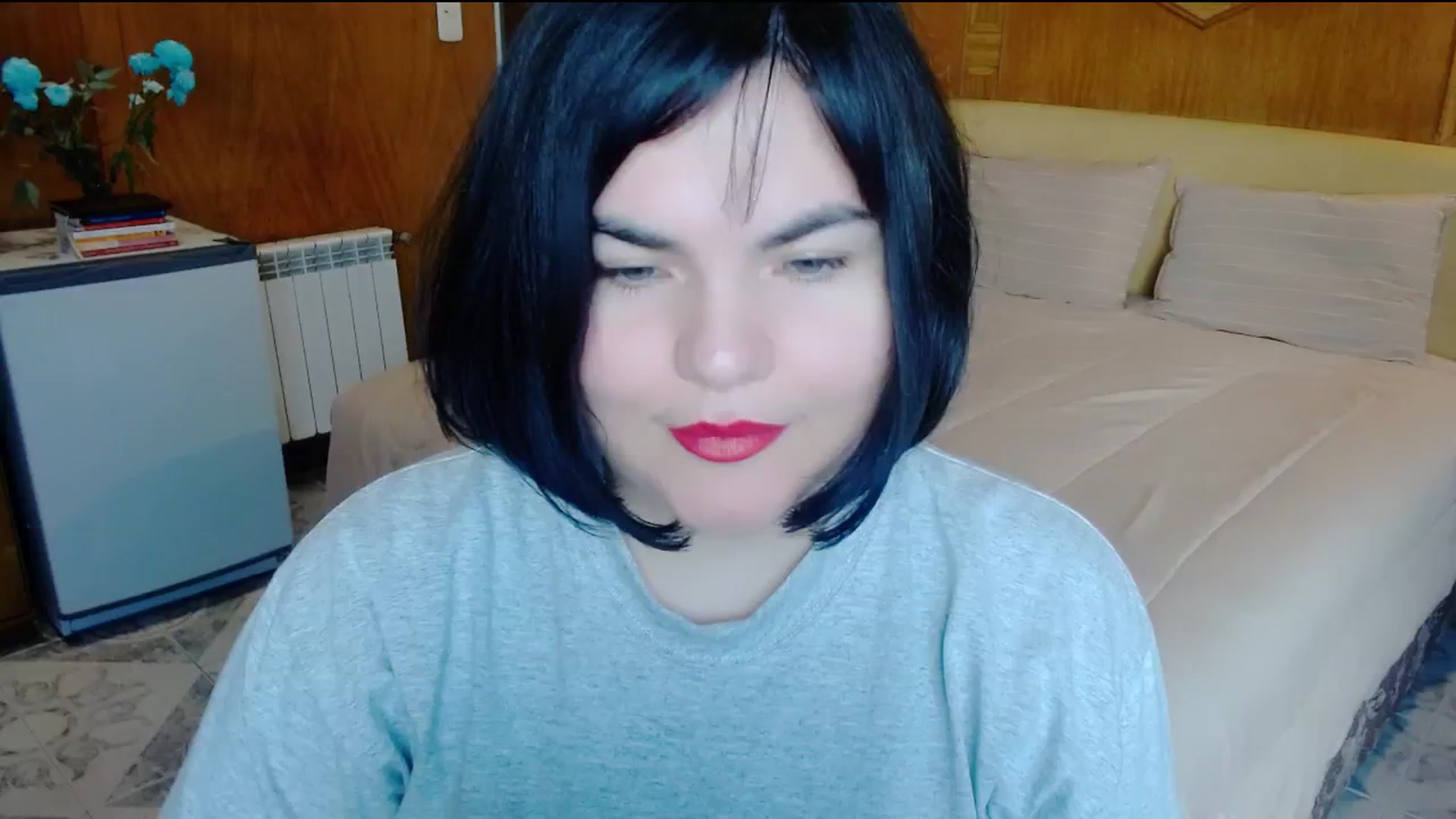 Gallery image thumbnail from SomeoneReal's myfreecams stream on, 06/01/2024, 16:38 image 3 of 20