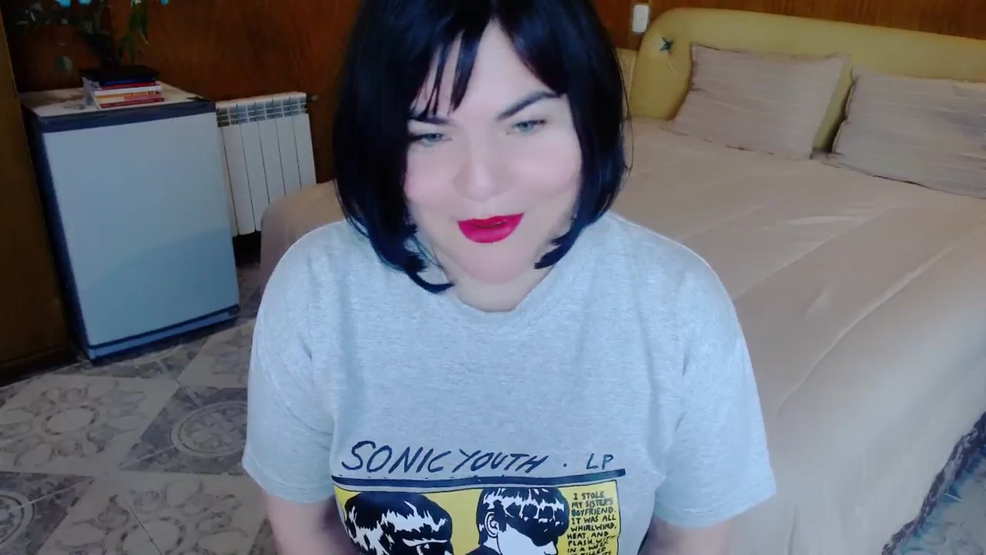 Gallery image thumbnail from SomeoneReal's myfreecams stream on, 06/01/2024, 18:41 image 3 of 20
