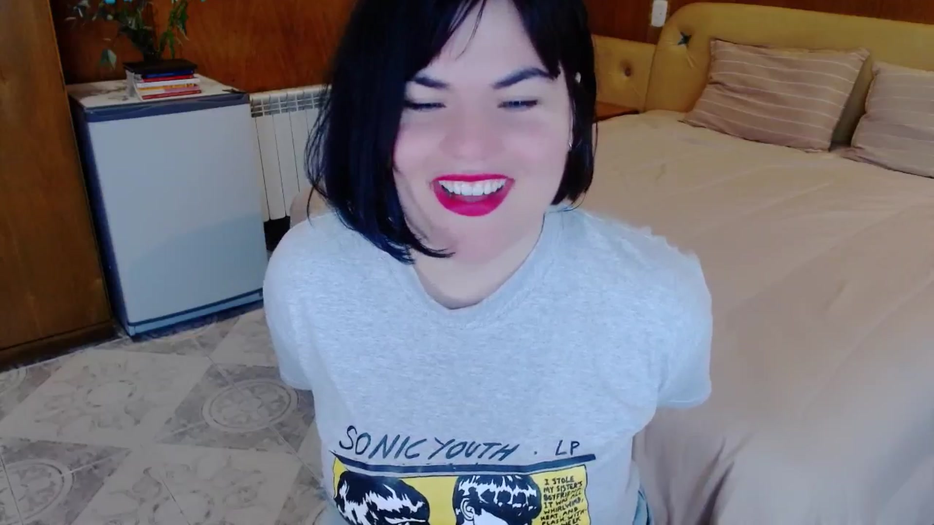 Gallery image thumbnail from SomeoneReal's myfreecams stream on, 06/01/2024, 18:41 image 20 of 20