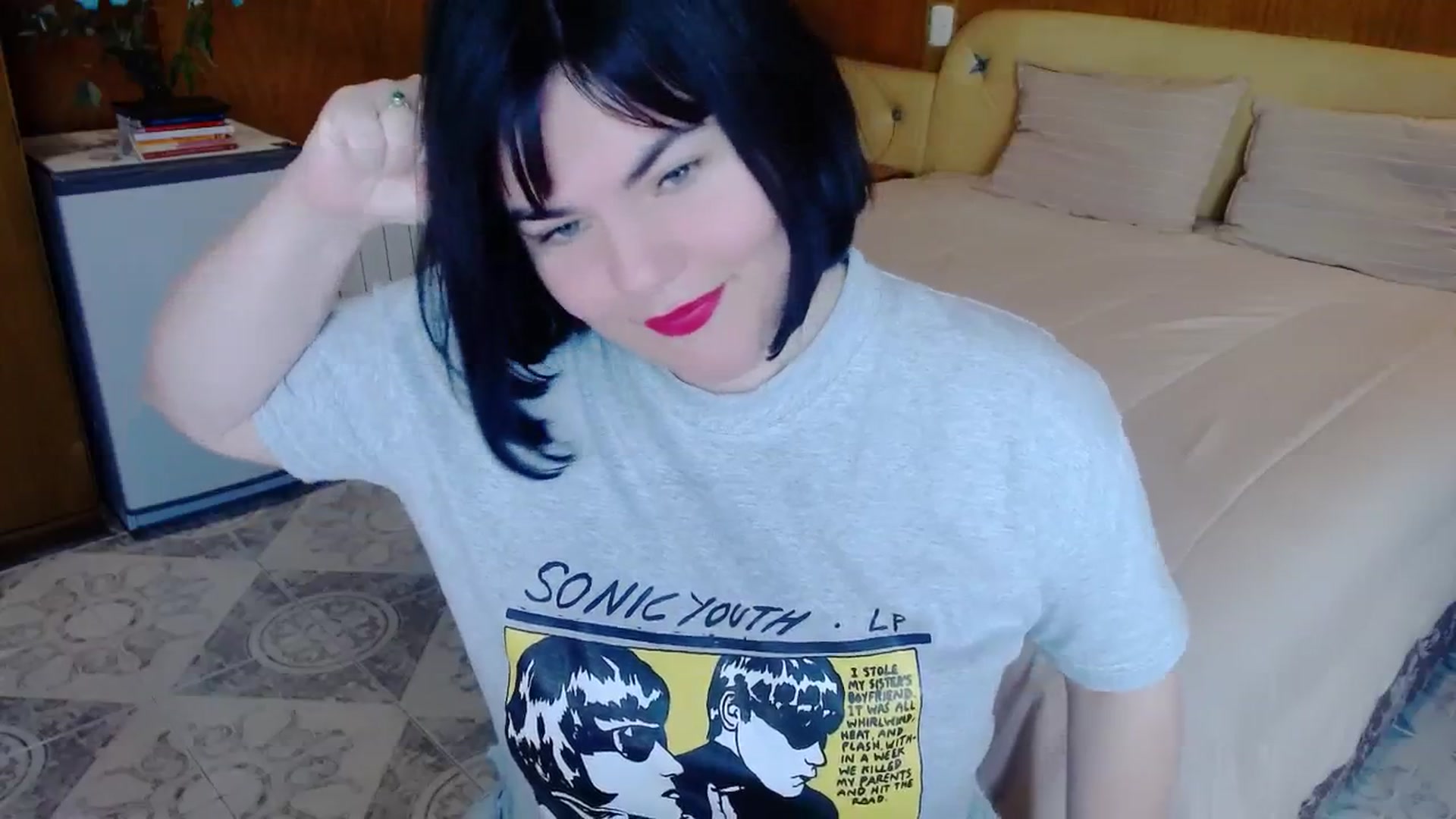 Gallery image thumbnail from SomeoneReal's myfreecams stream on, 06/01/2024, 18:41 image 4 of 20