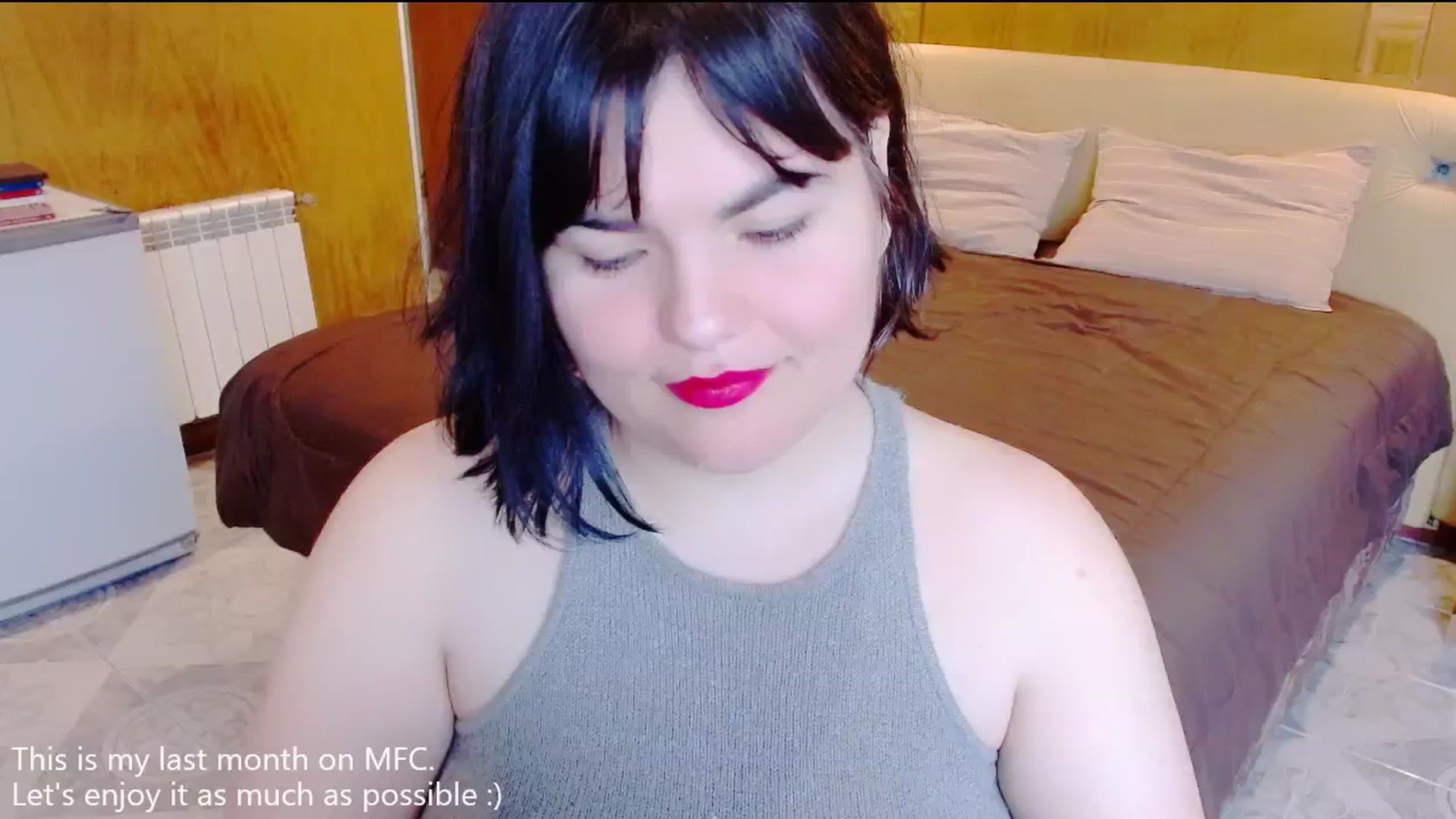 Gallery image thumbnail from SomeoneReal's myfreecams stream on, 06/11/2024, 17:52 image 17 of 20