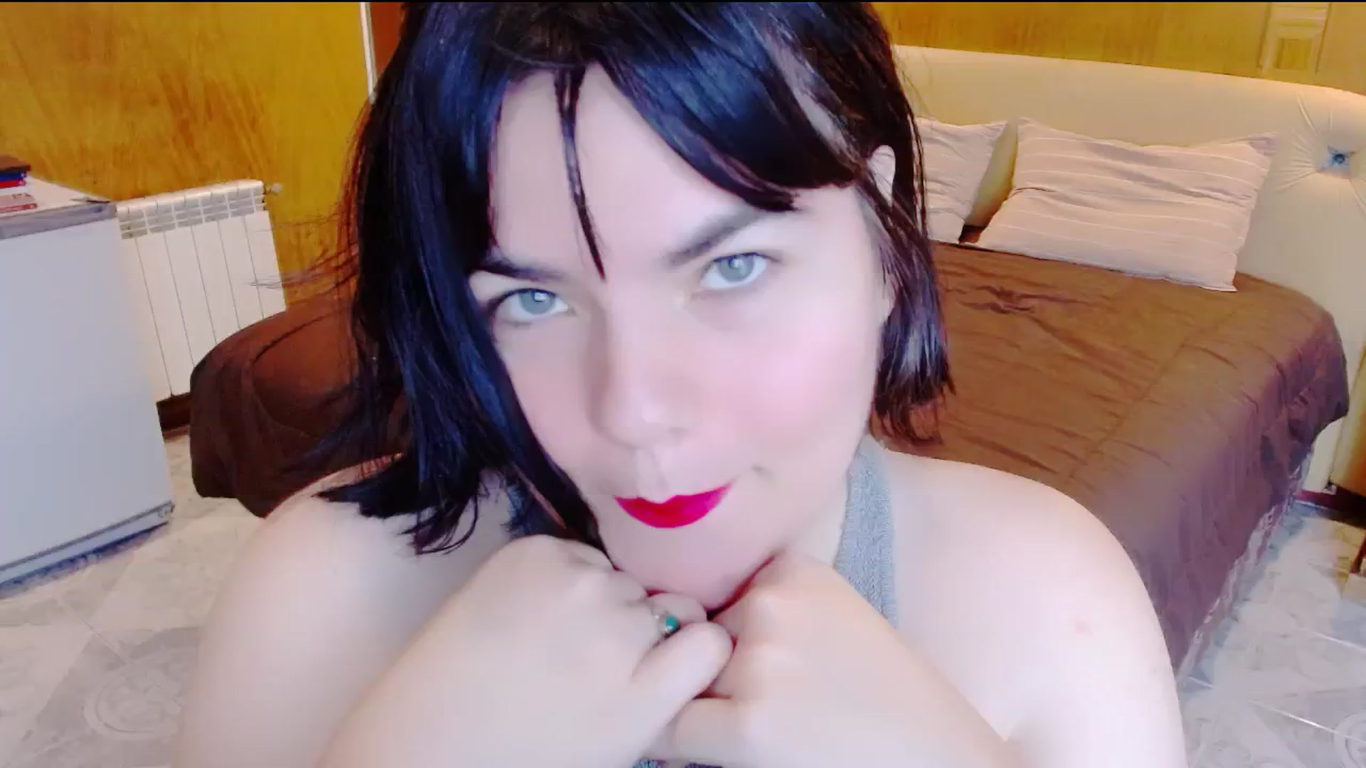 Gallery image thumbnail from SomeoneReal's myfreecams stream on, 06/11/2024, 17:52 image 9 of 20