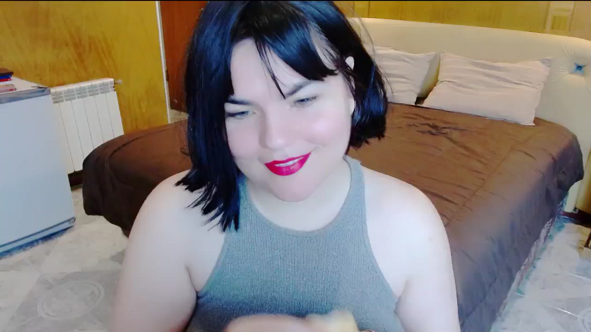 Gallery image thumbnail from SomeoneReal's myfreecams stream on, 06/11/2024, 17:52 image 4 of 20
