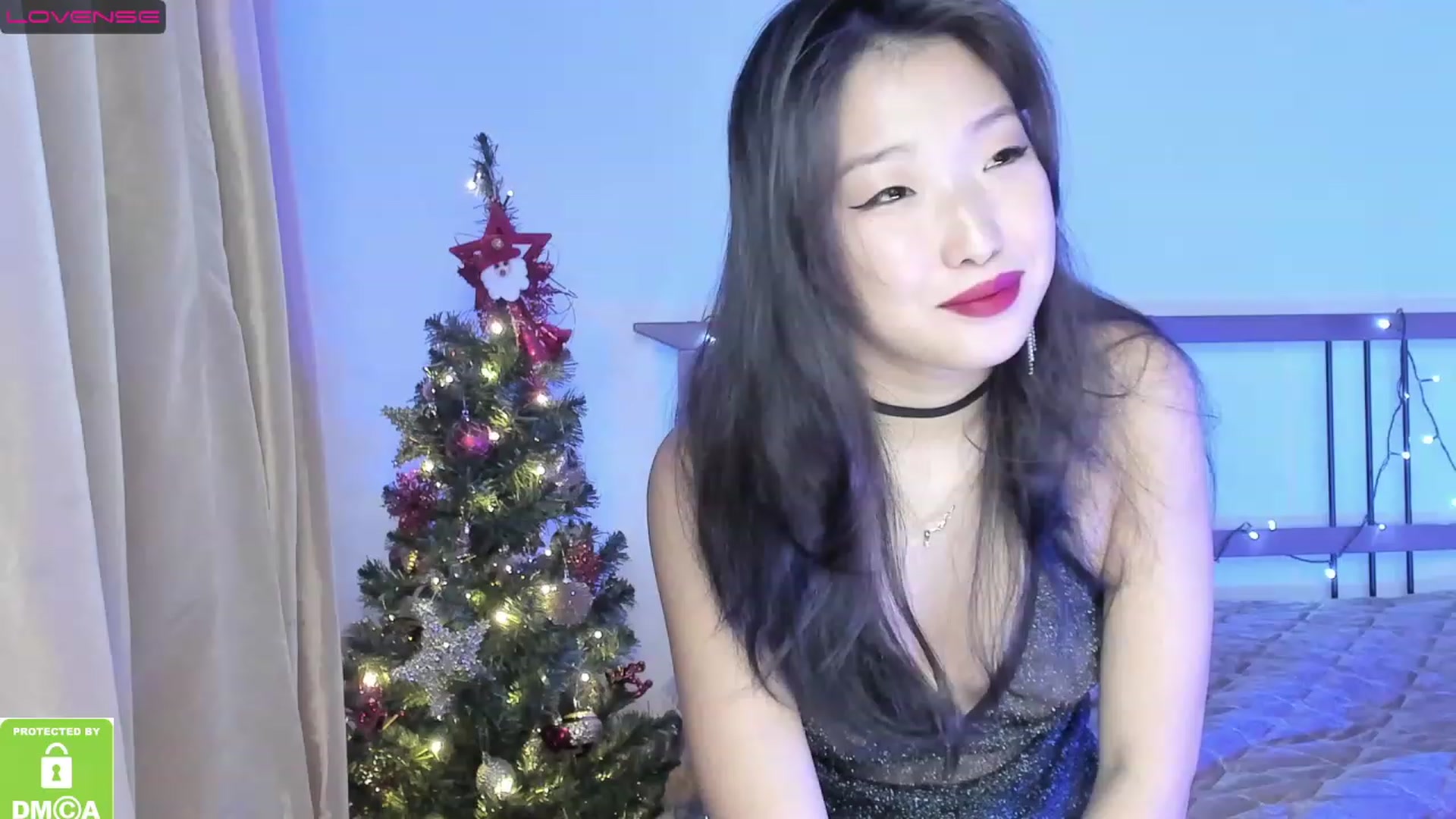 Gallery image thumbnail from SonMi's myfreecams stream on, 12/25/2023, 18:24 image 13 of 20