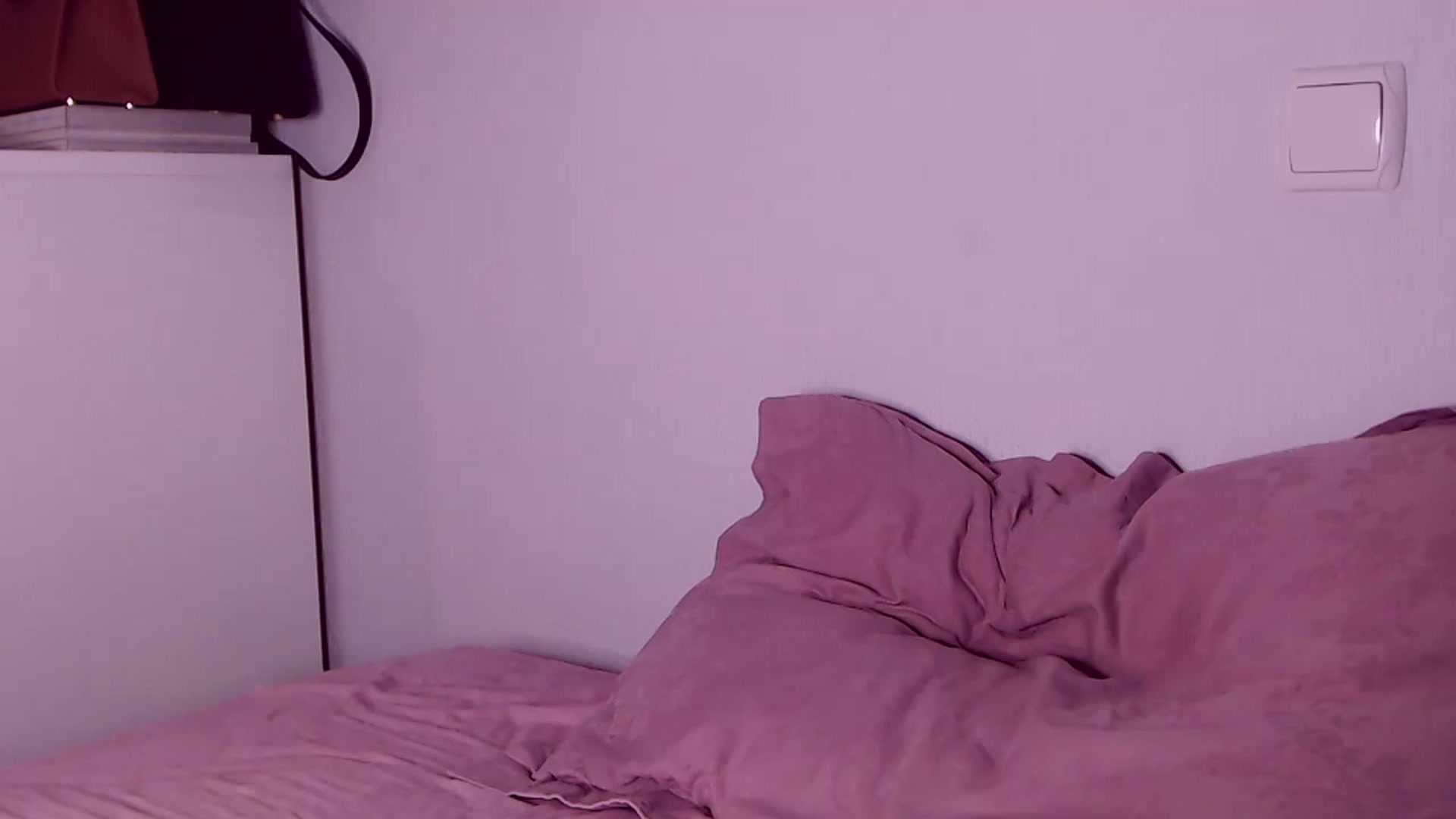 Gallery image thumbnail from Sona_Bambina's myfreecams stream on, 12/25/2022, 07:36 image 5 of 20