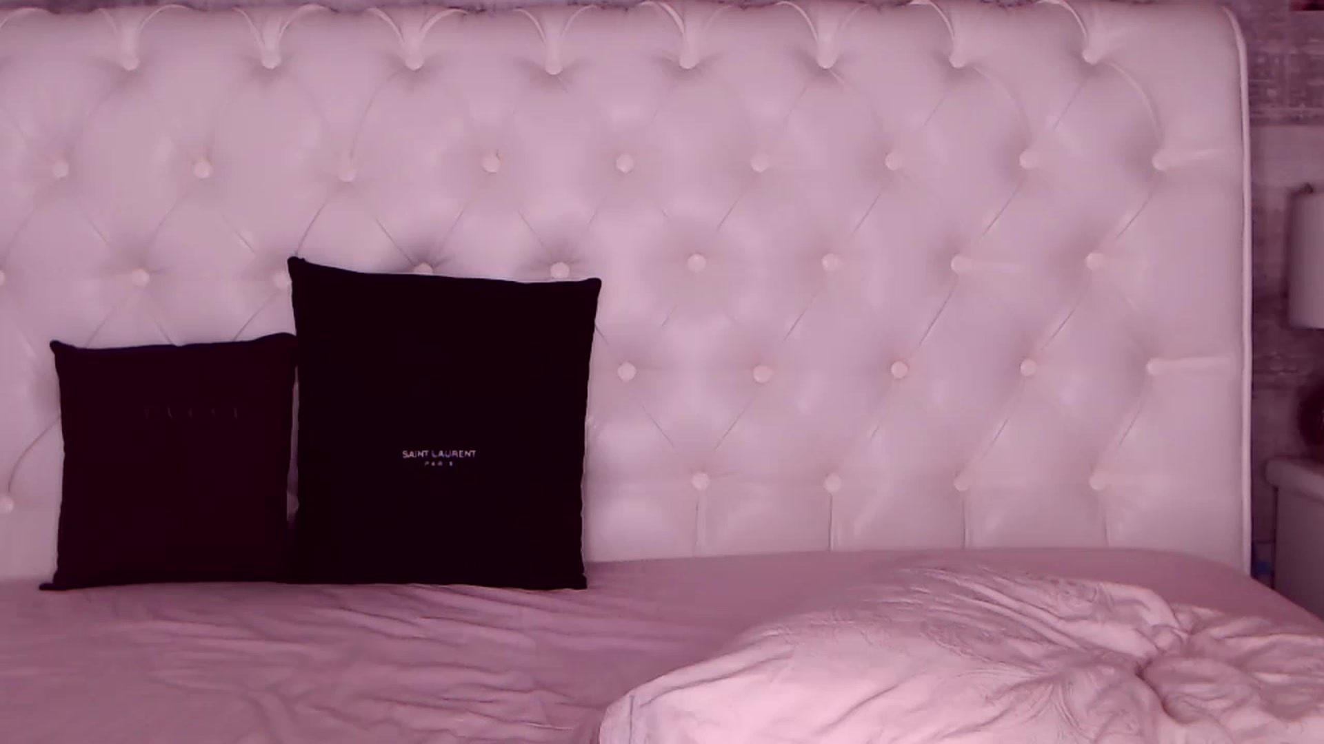 Gallery image thumbnail from Sona_Bambina's myfreecams stream on, 06/18/2023, 05:09 image 3 of 20