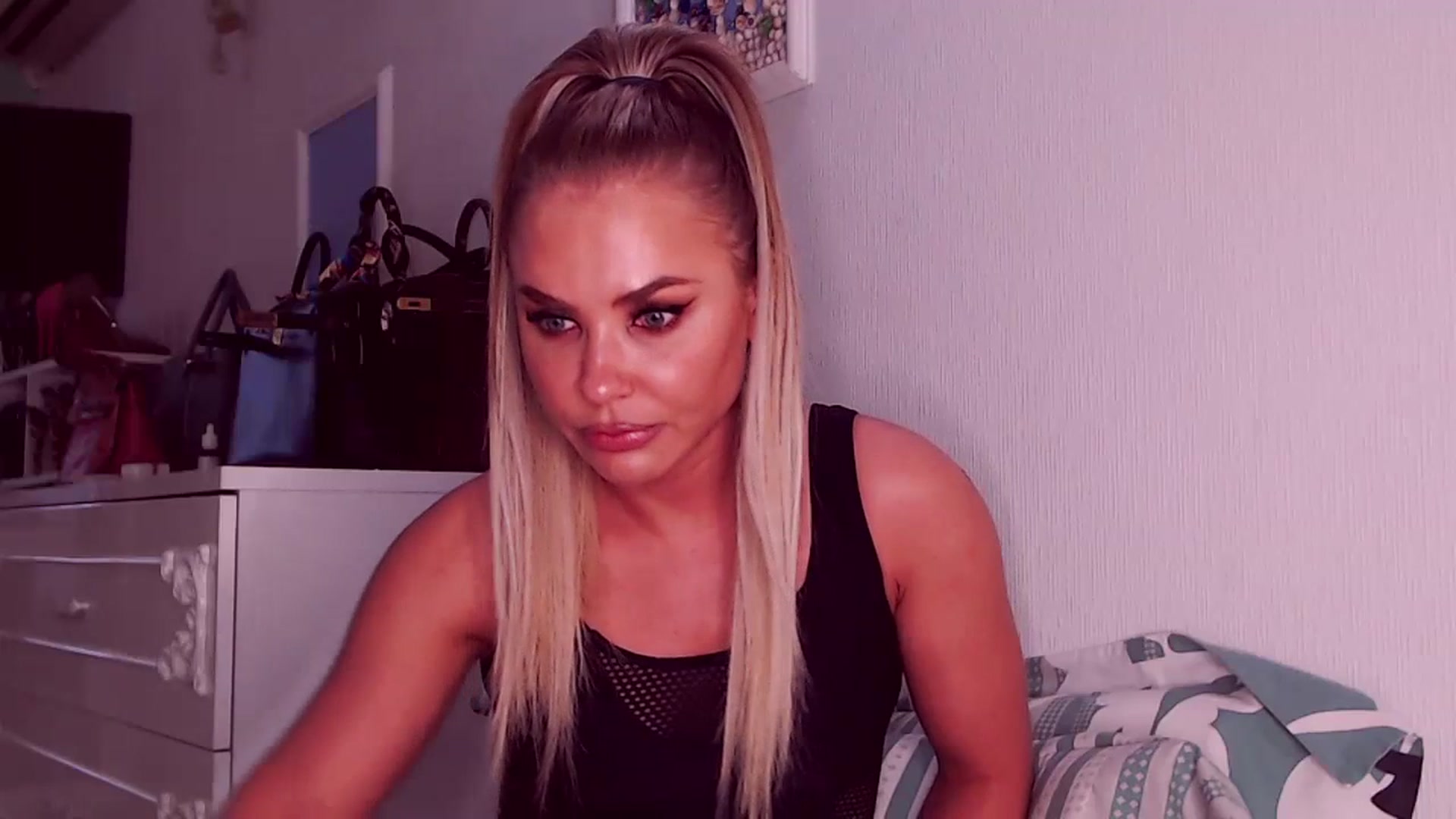 Gallery image thumbnail from Sona_Bambina's myfreecams stream on, 07/20/2023, 04:41 image 12 of 20