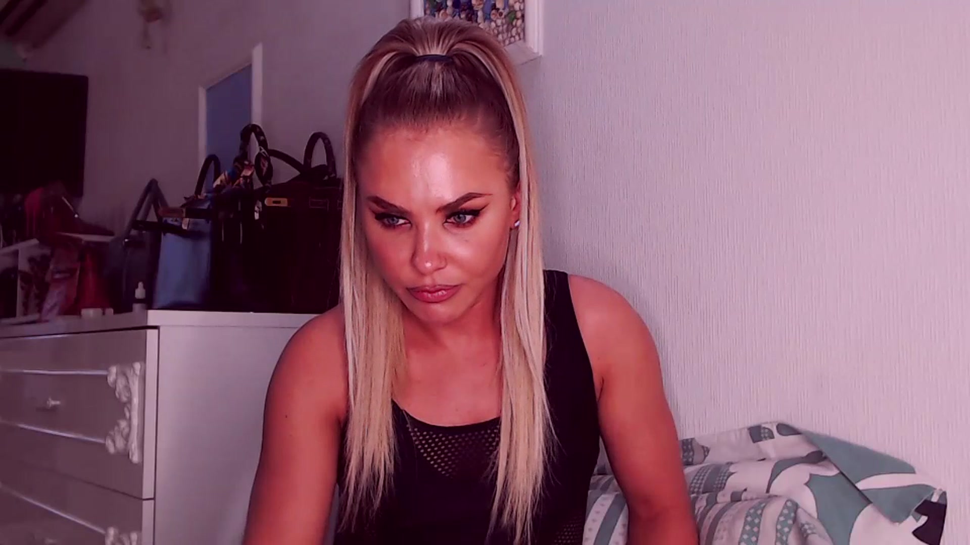 Gallery image thumbnail from Sona_Bambina's myfreecams stream on, 07/20/2023, 04:41 image 5 of 20