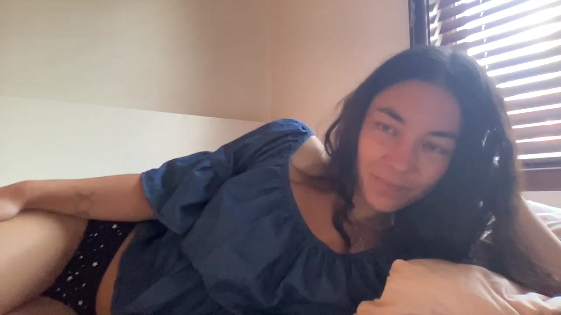 Gallery image thumbnail from Sonisymbal's myfreecams stream on, 04/19/2023, 02:47 image 17 of 20