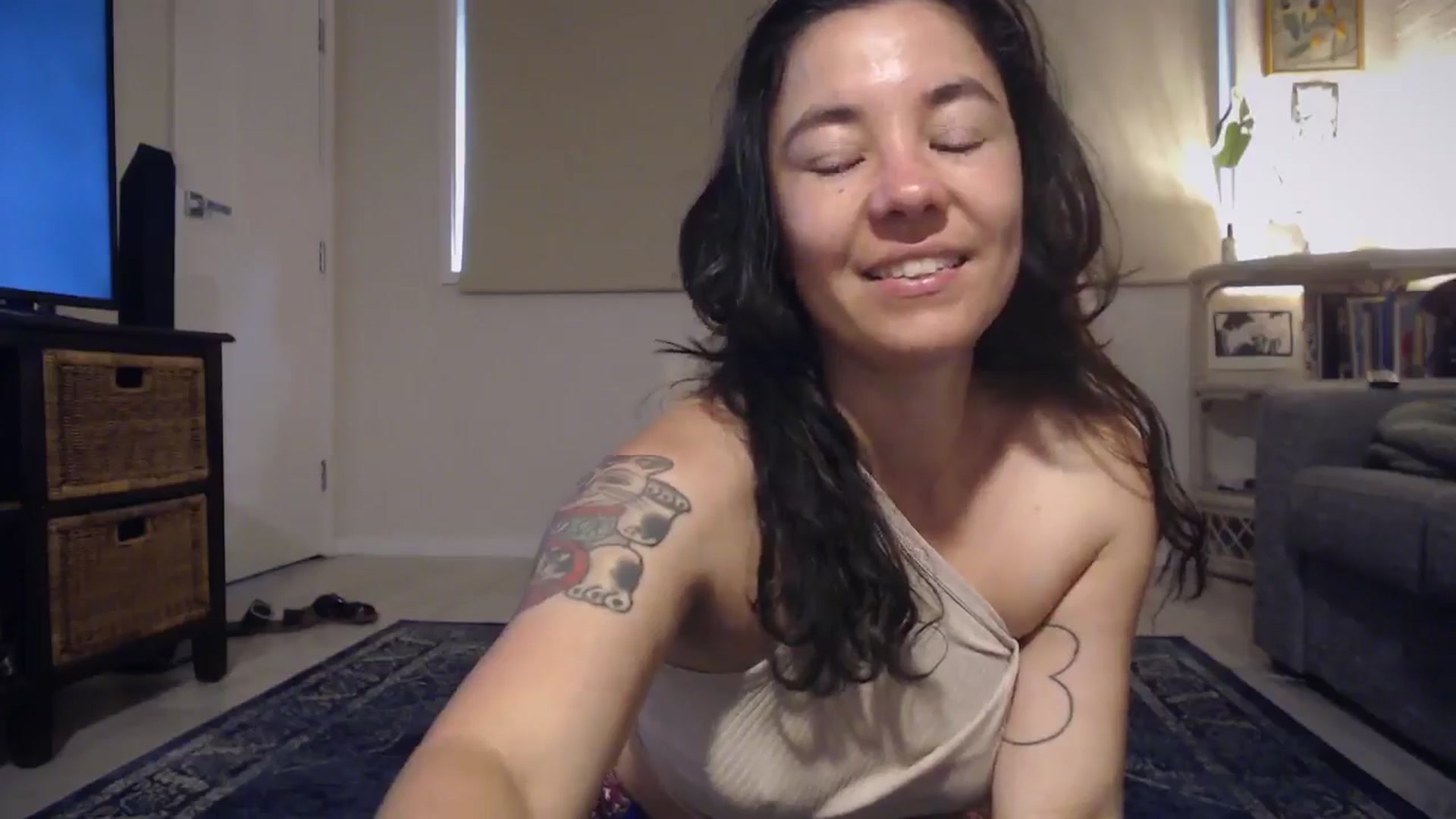 Gallery image thumbnail from Sonisymbal's myfreecams stream on, 11/13/2024, 06:12 image 8 of 20