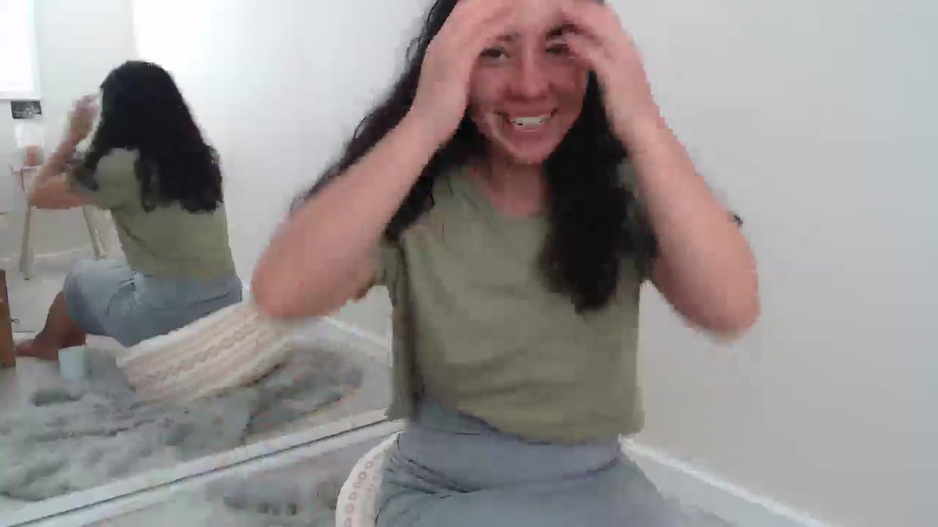 Gallery image thumbnail from Sonisymbal's myfreecams stream on, 11/24/2024, 06:04 image 13 of 20