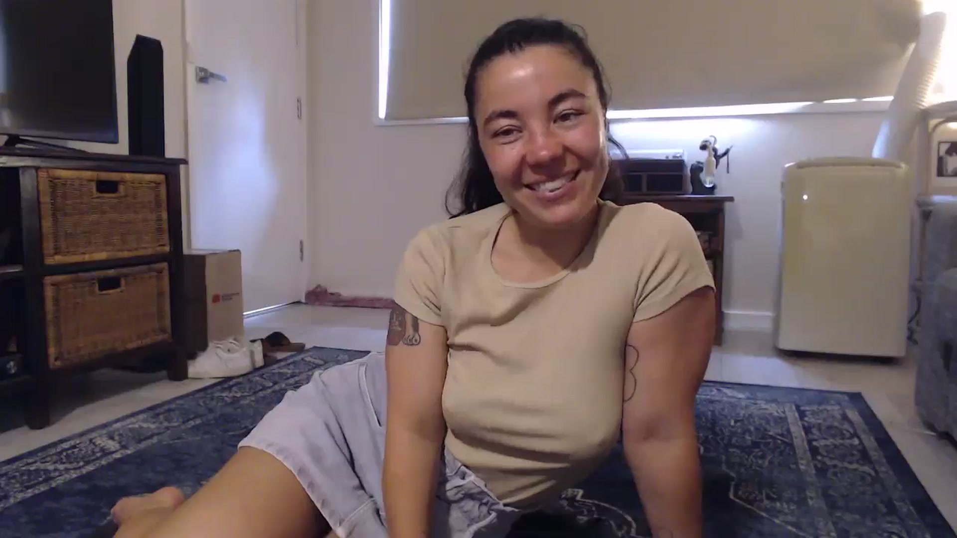 Gallery image thumbnail from Sonisymbal's myfreecams stream on, 11/28/2024, 03:49 image 8 of 20