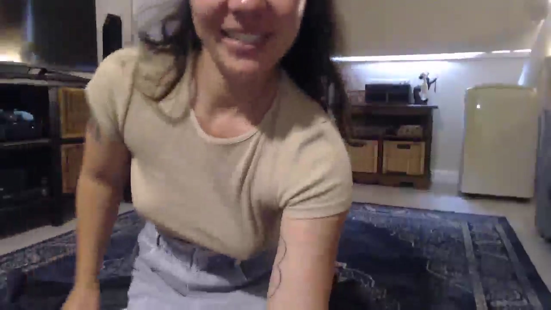Gallery image thumbnail from Sonisymbal's myfreecams stream on, 11/28/2024, 03:49 image 15 of 20