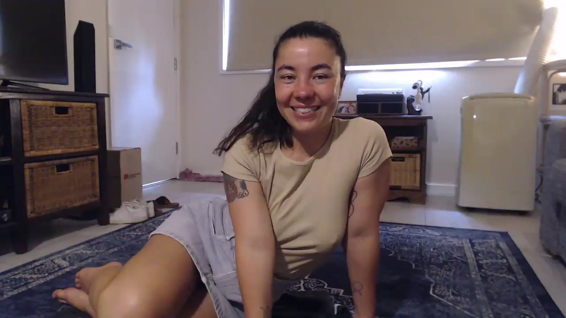 Gallery image thumbnail from Sonisymbal's myfreecams stream on, 11/28/2024, 03:49 image 6 of 20
