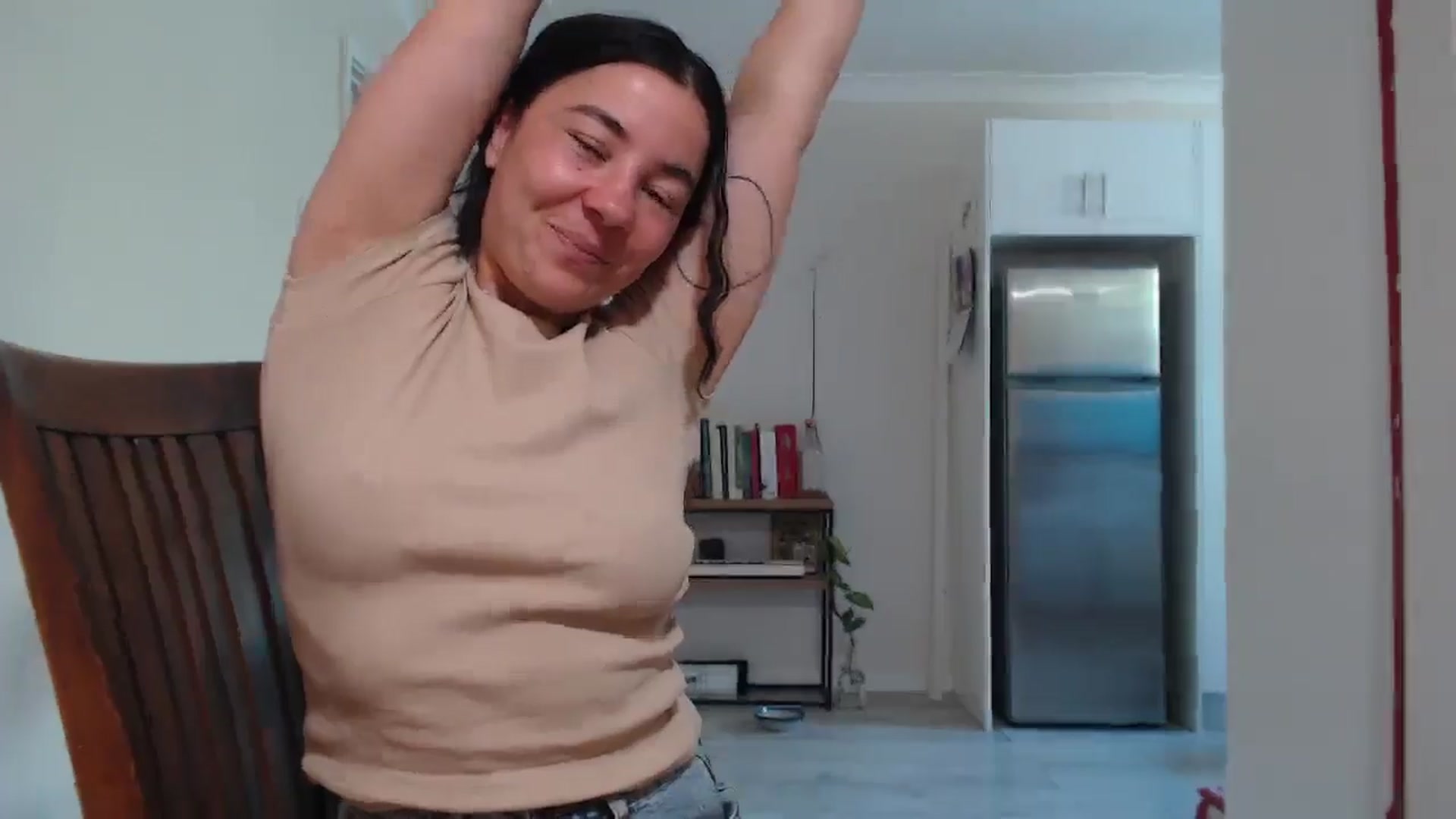 Gallery image thumbnail from Sonisymbal's myfreecams stream on, 12/12/2024, 06:24 image 9 of 20