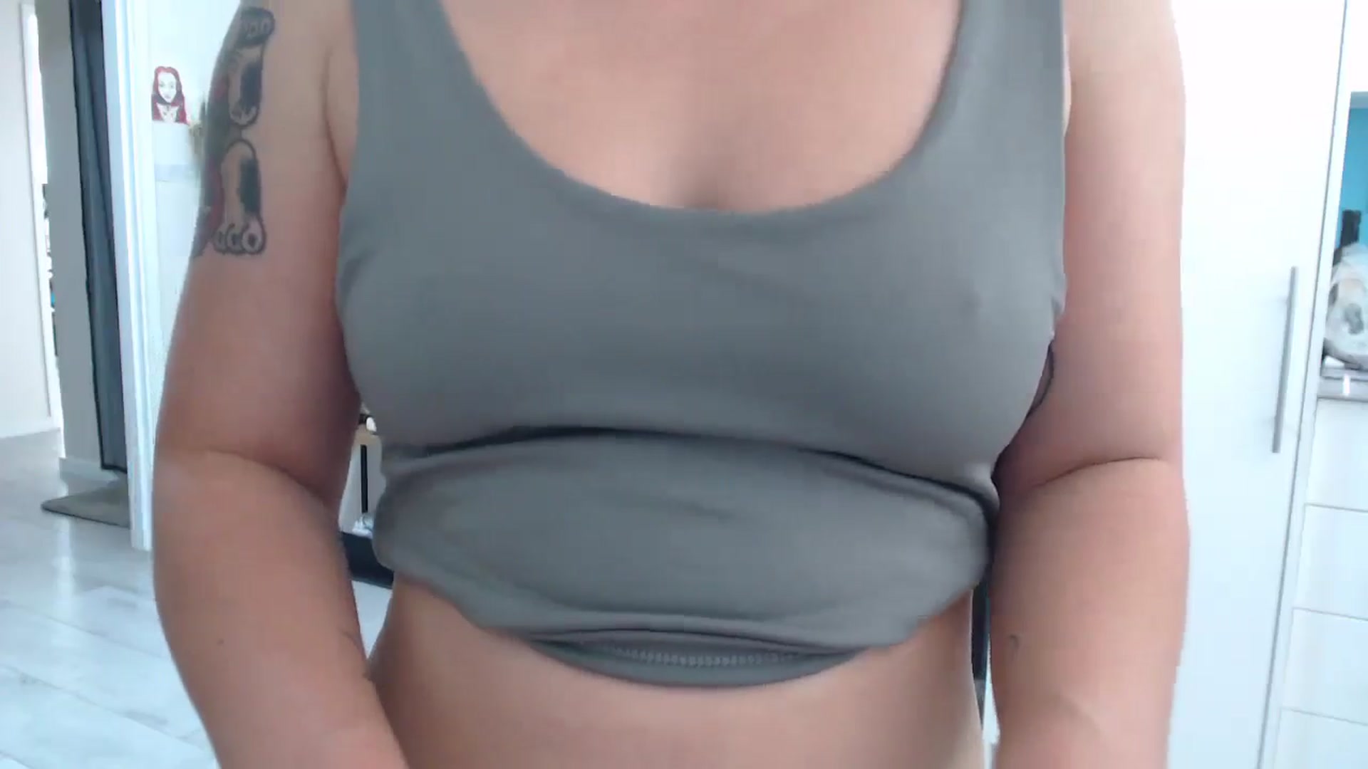 Gallery image thumbnail from Sonisymbal's myfreecams stream on, 12/28/2024, 03:56 image 14 of 20