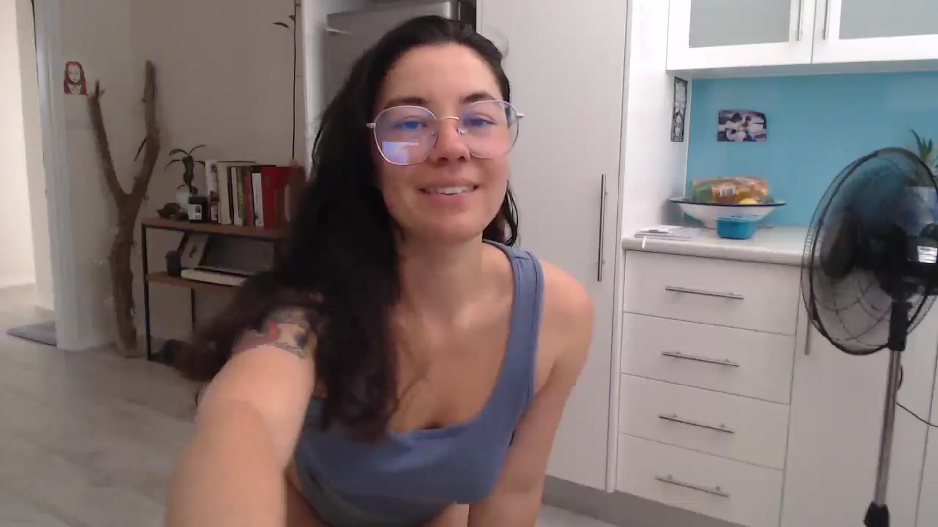 Gallery image thumbnail from Sonisymbal's myfreecams stream on, 12/29/2024, 02:40 image 6 of 20