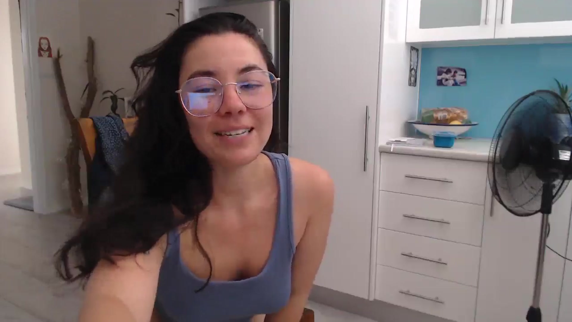 Gallery image thumbnail from Sonisymbal's myfreecams stream on, 12/29/2024, 02:40 image 12 of 20