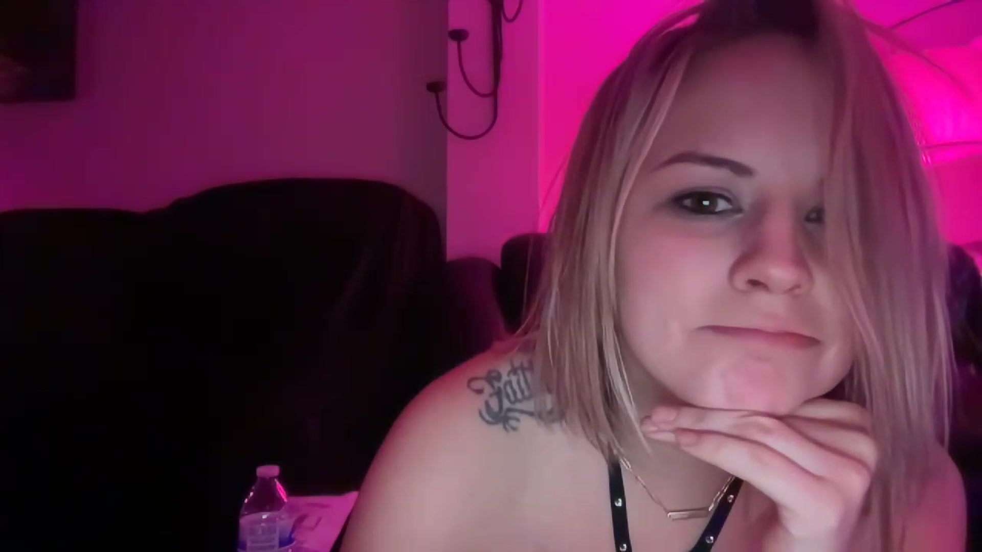 Gallery image thumbnail from Sonny_Des's myfreecams stream on, 02/28/2023, 13:17 image 17 of 20