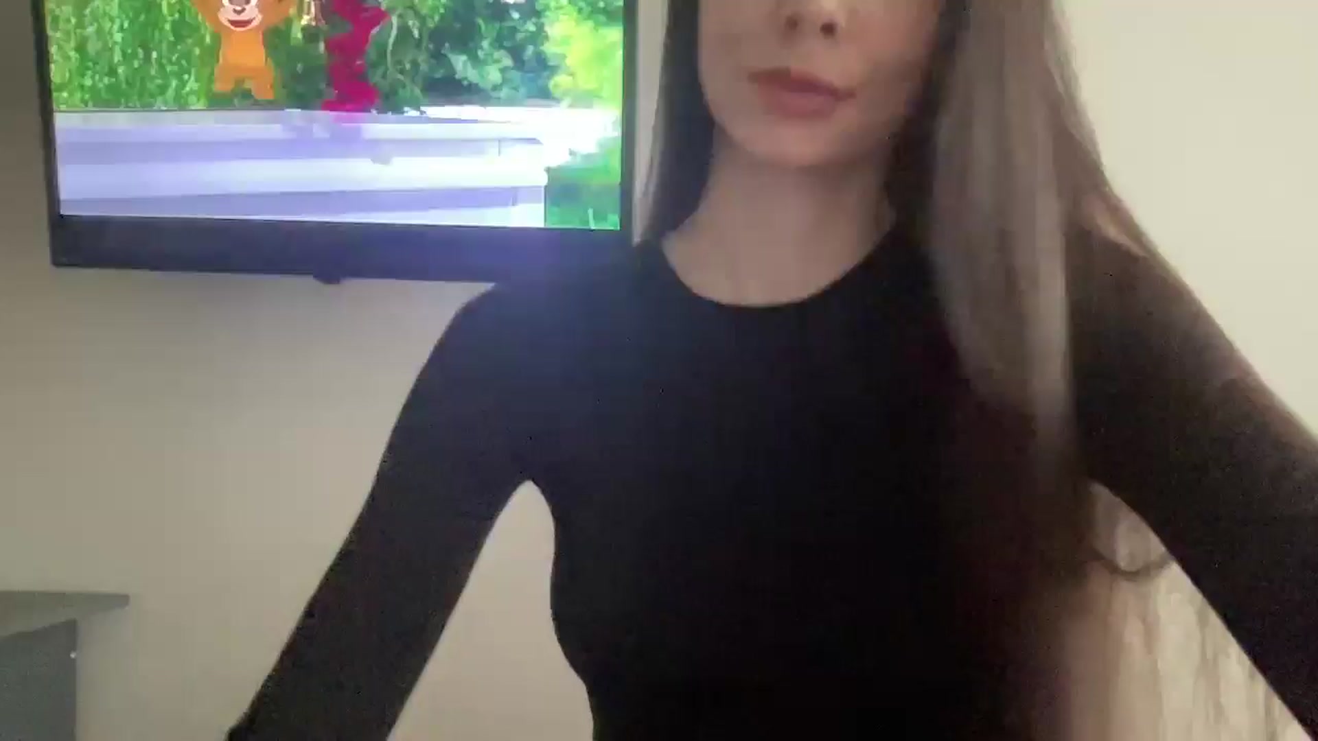 Gallery image thumbnail from SonyaBlu's myfreecams stream on, 04/20/2025, 06:59 image 1 of 20