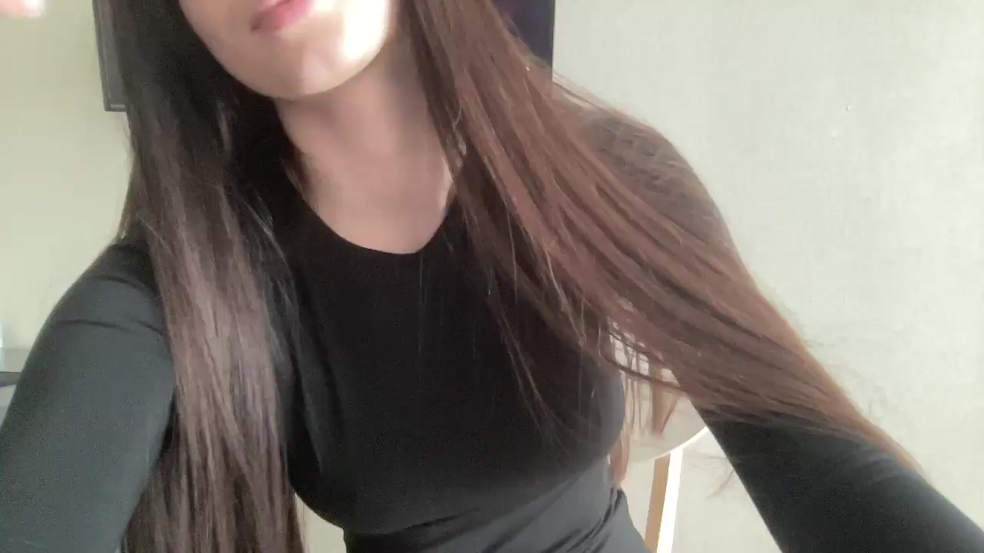 Gallery image thumbnail from SonyaBlu's myfreecams stream on, 04/20/2025, 09:40 image 13 of 20