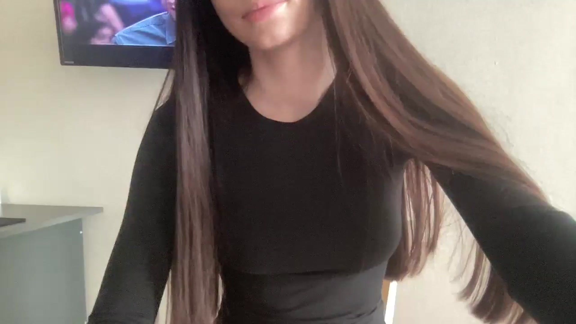 Gallery image thumbnail from SonyaBlu's myfreecams stream on, 04/20/2025, 09:40 image 11 of 20
