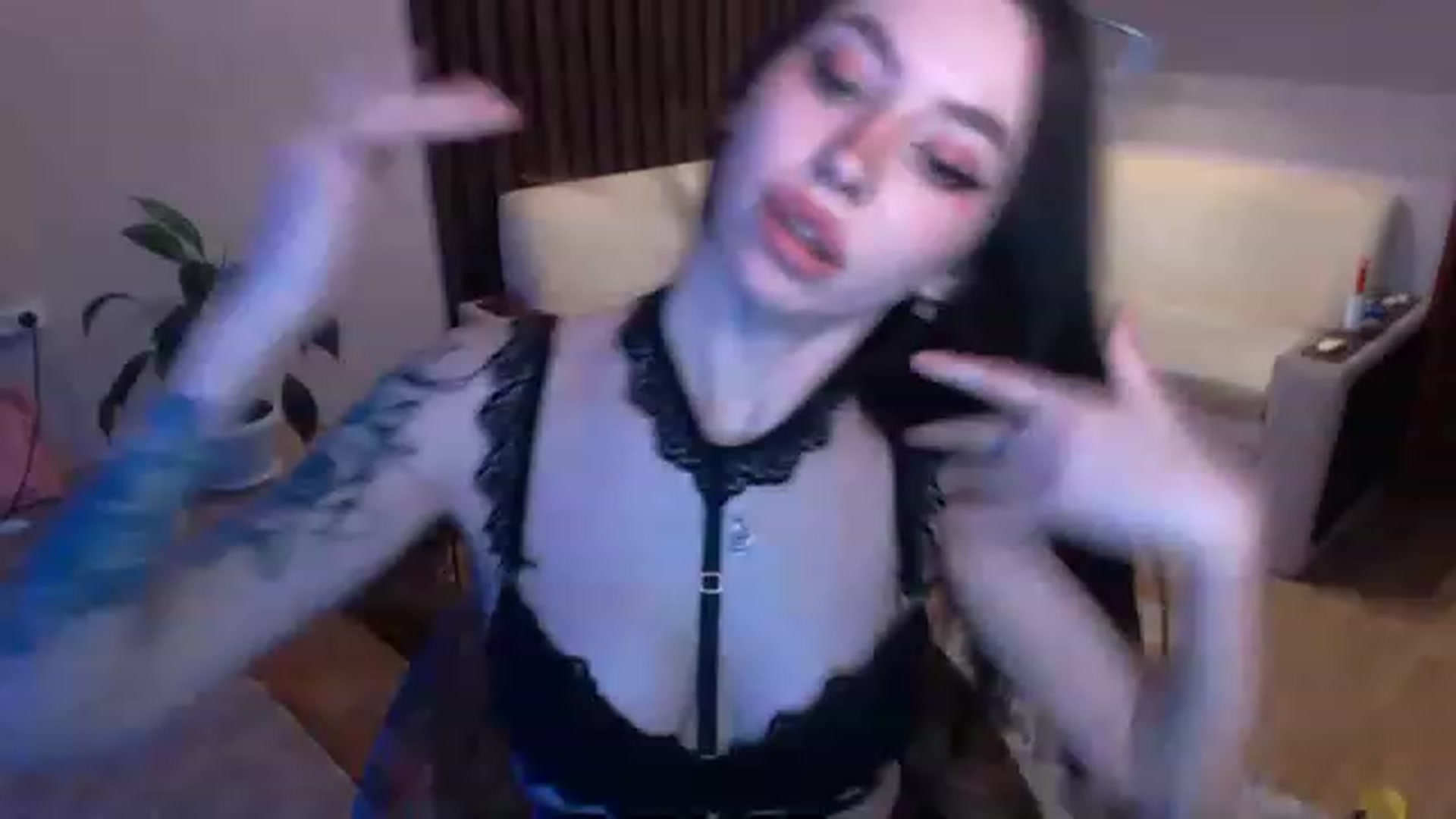 Gallery image thumbnail from SonyaKotik's myfreecams stream on, 12/29/2022, 16:49 image 6 of 20