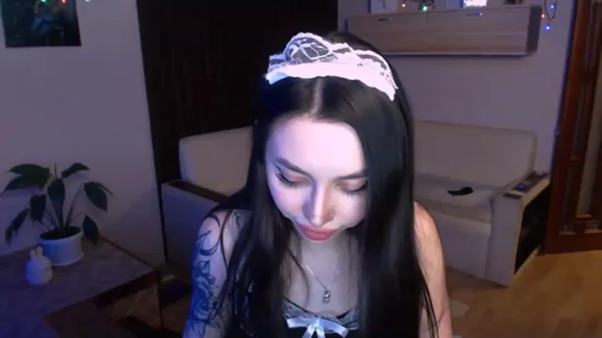 Gallery image thumbnail from SonyaKotik's myfreecams stream on, 01/06/2023, 15:36 image 20 of 20