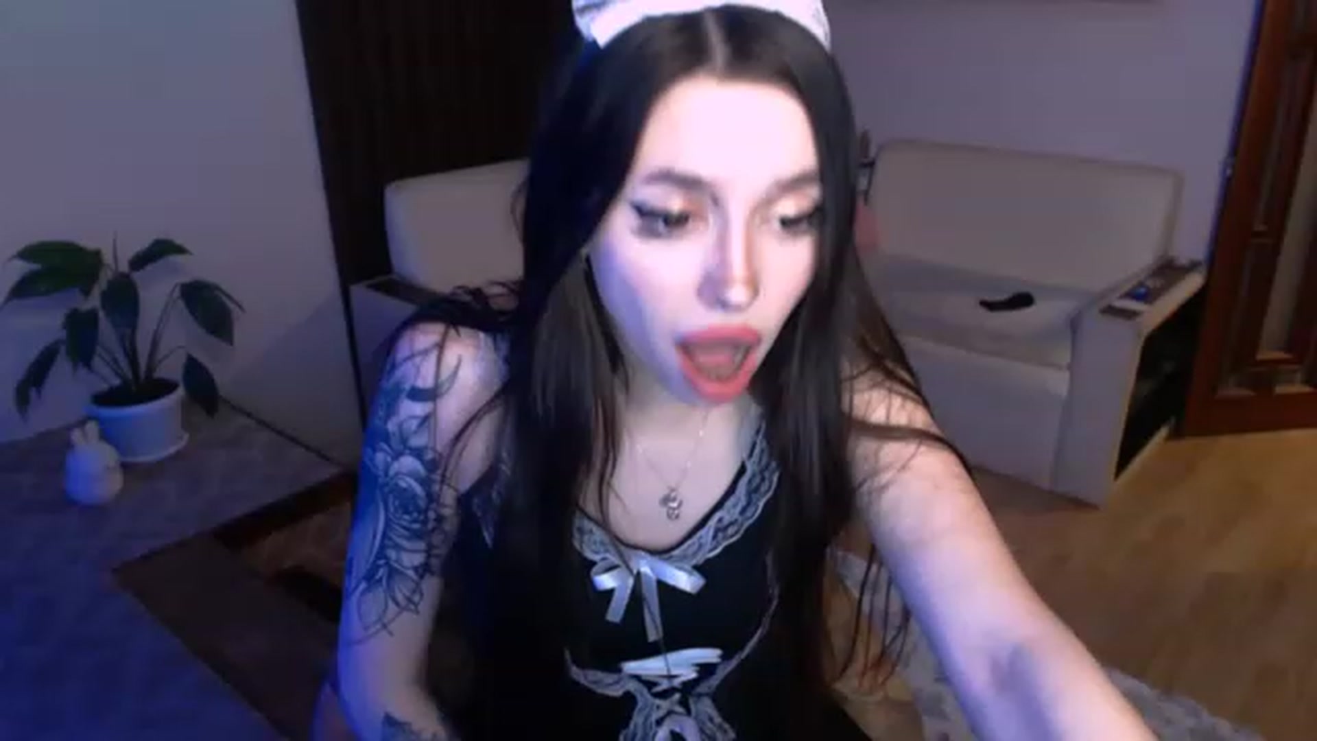 Gallery image thumbnail from SonyaKotik's myfreecams stream on, 01/06/2023, 16:50 image 18 of 20