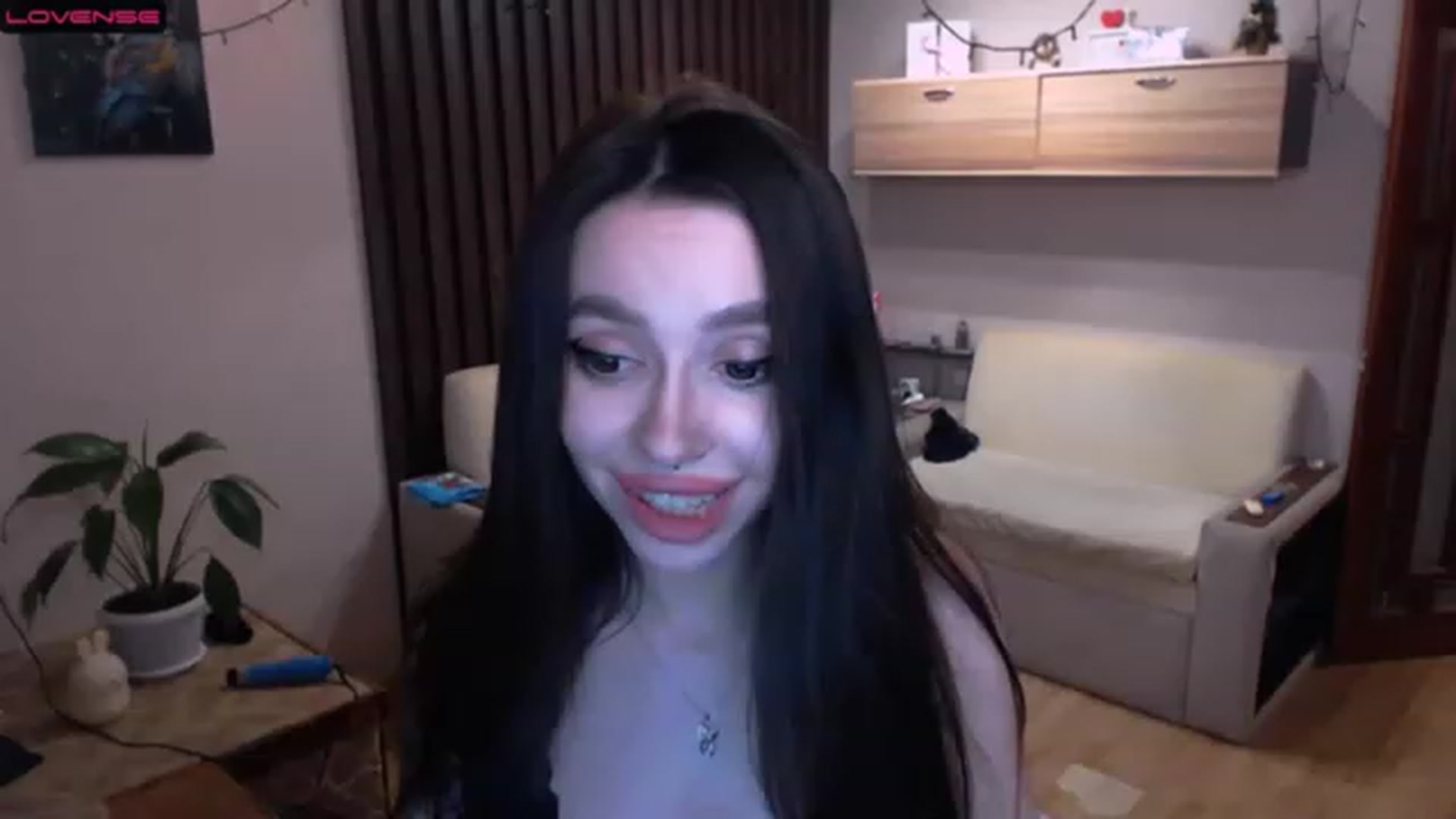 Gallery image thumbnail from SonyaKotik's myfreecams stream on, 01/07/2023, 17:51 image 12 of 20