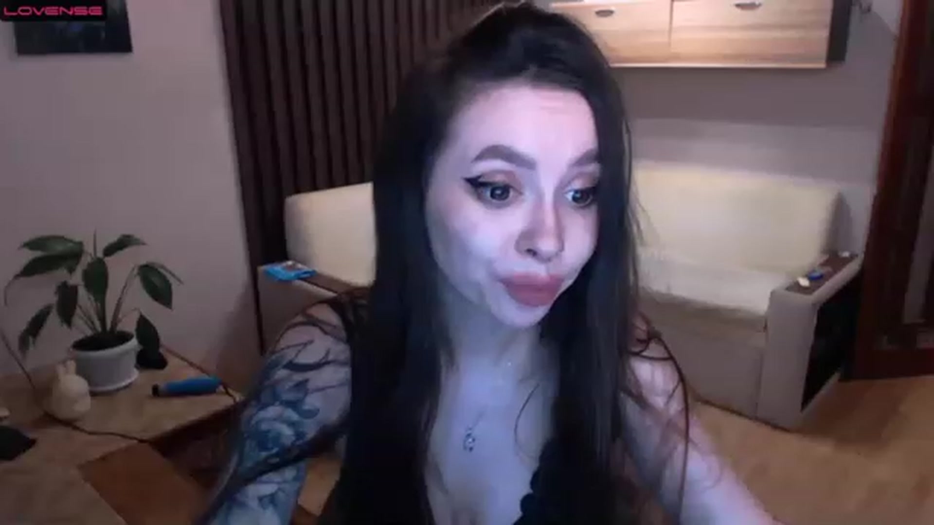Gallery image thumbnail from SonyaKotik's myfreecams stream on, 01/07/2023, 17:51 image 6 of 20