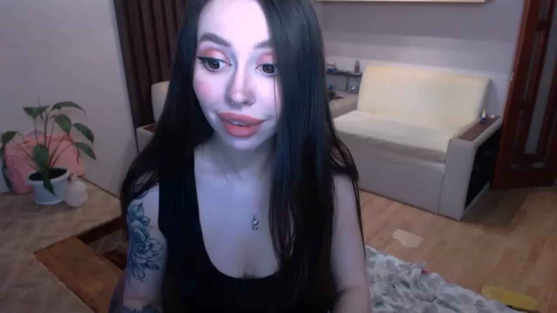 Gallery image thumbnail from SonyaKotik's myfreecams stream on, 01/19/2023, 17:08 image 16 of 20