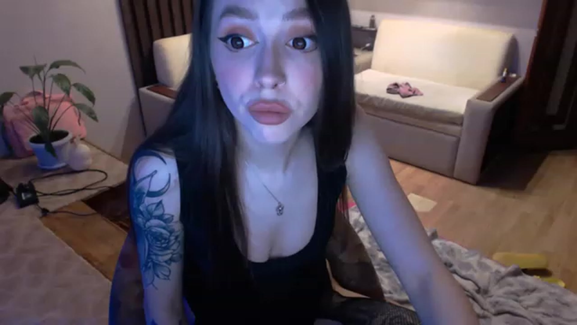 Gallery image thumbnail from SonyaKotik's myfreecams stream on, 01/19/2023, 17:08 image 1 of 20