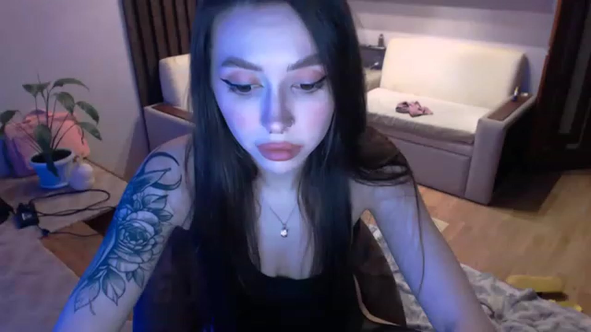 Gallery image thumbnail from SonyaKotik's myfreecams stream on, 01/19/2023, 17:08 image 6 of 20