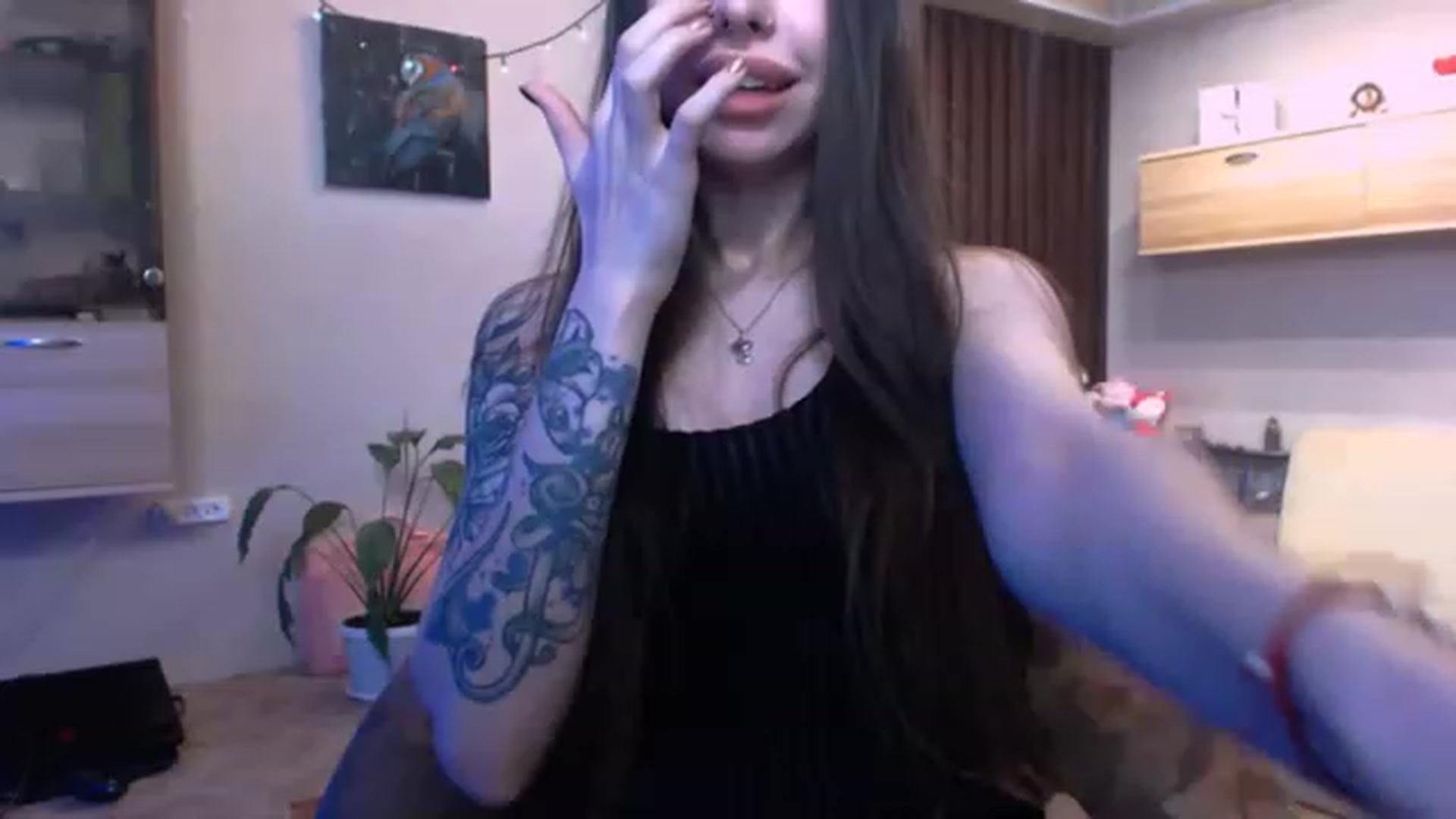 Gallery image thumbnail from SonyaKotik's myfreecams stream on, 01/19/2023, 18:48 image 6 of 20