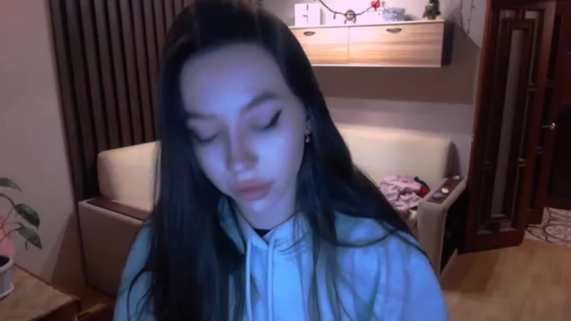 Gallery image thumbnail from SonyaKotik's myfreecams stream on, 01/25/2023, 18:31 image 11 of 20