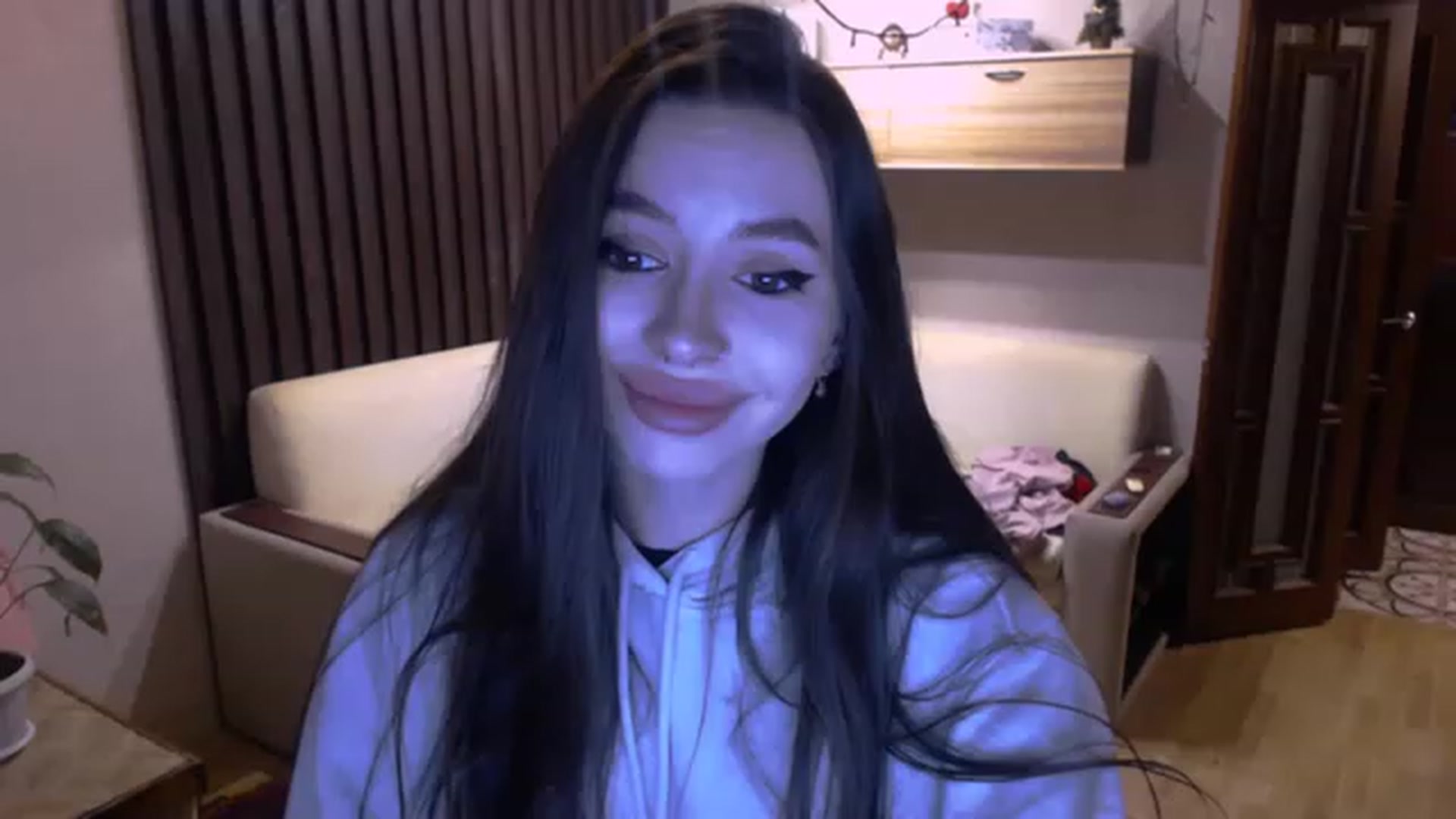 Gallery image thumbnail from SonyaKotik's myfreecams stream on, 01/25/2023, 18:31 image 20 of 20