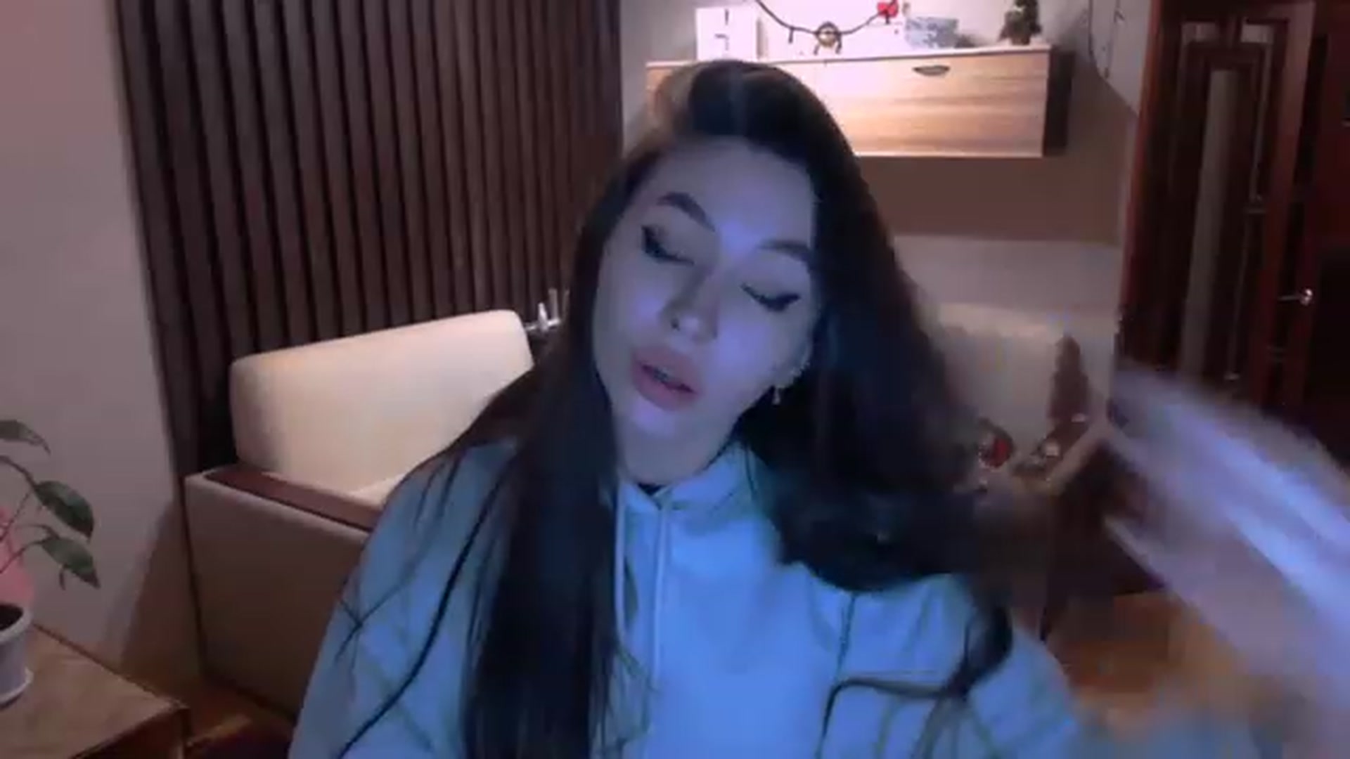 Gallery image thumbnail from SonyaKotik's myfreecams stream on, 01/25/2023, 18:31 image 5 of 20