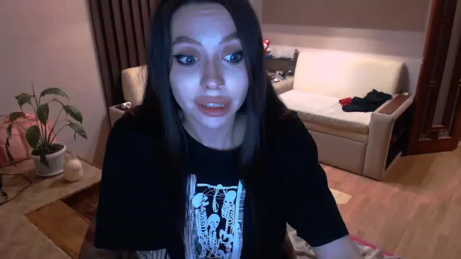 Gallery image thumbnail from SonyaKotik's myfreecams stream on, 01/30/2023, 18:10 image 11 of 20