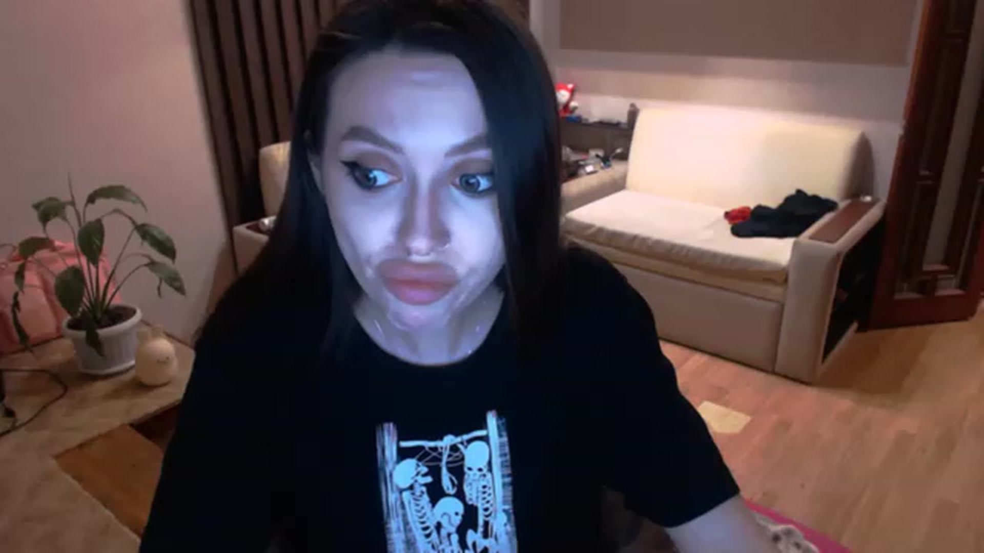 Gallery image thumbnail from SonyaKotik's myfreecams stream on, 01/30/2023, 18:10 image 18 of 20