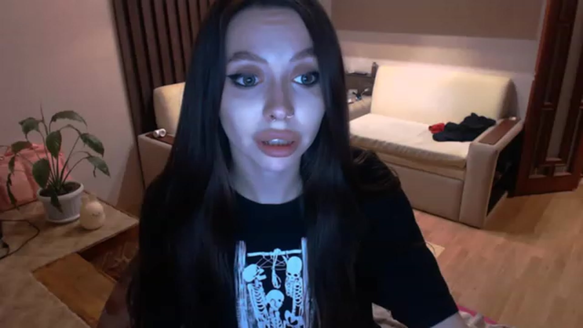 Gallery image thumbnail from SonyaKotik's myfreecams stream on, 01/30/2023, 18:10 image 8 of 20