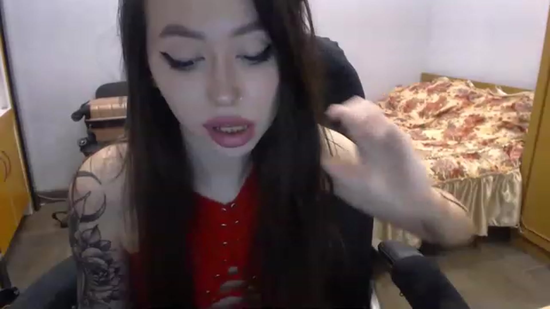Gallery image thumbnail from SonyaKotik's myfreecams stream on, 02/02/2023, 16:06 image 14 of 20