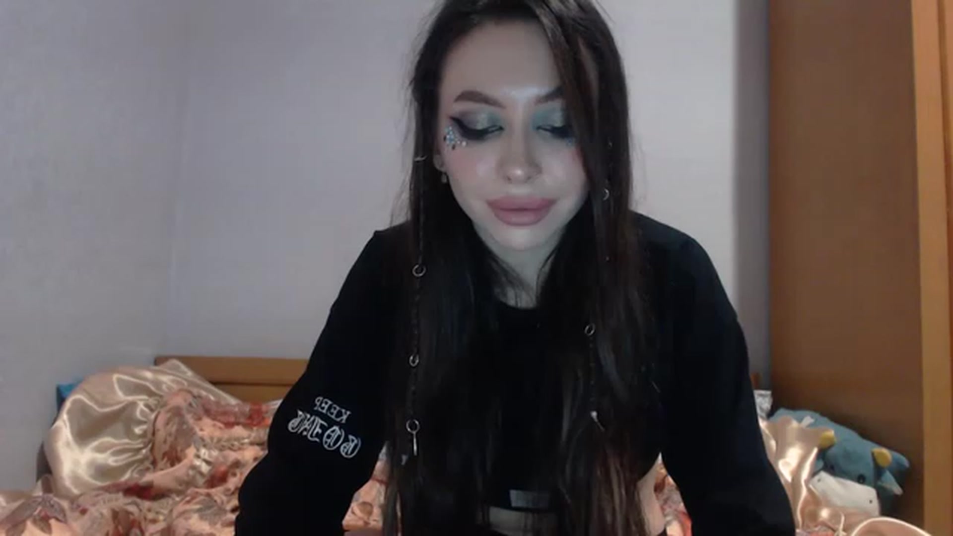 Gallery image thumbnail from SonyaKotik's myfreecams stream on, 02/04/2023, 17:50 image 16 of 20