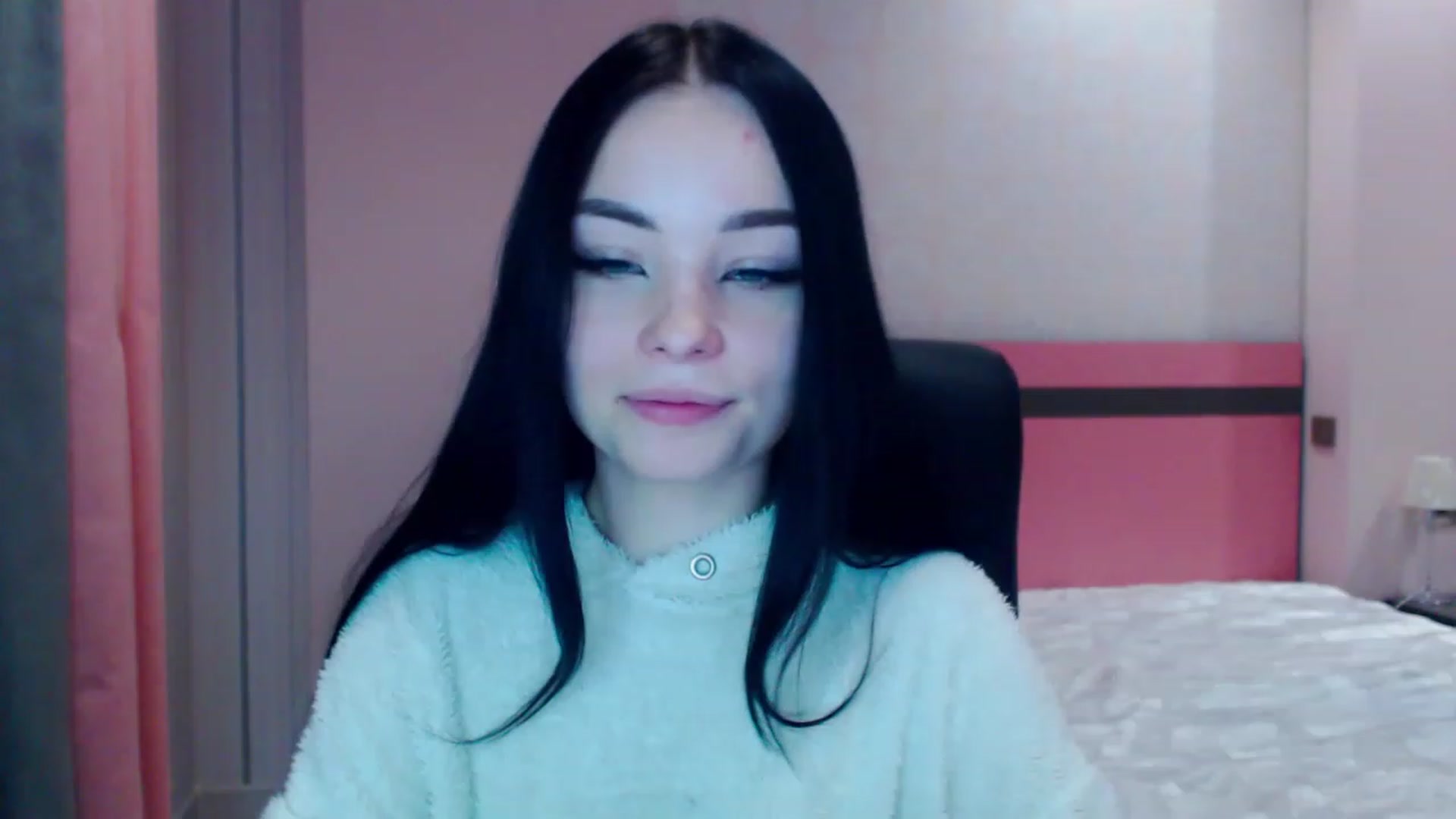 Gallery image thumbnail from SonyaOlsen's myfreecams stream on, 12/27/2022, 14:59 image 8 of 20