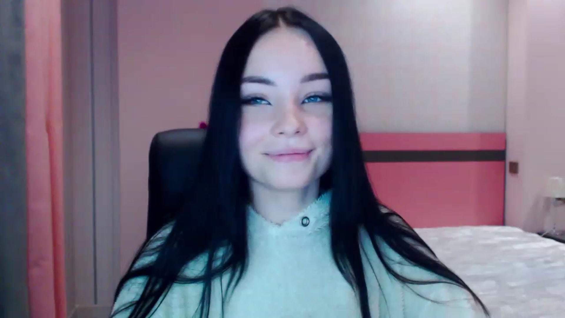Gallery image thumbnail from SonyaOlsen's myfreecams stream on, 12/27/2022, 14:59 image 3 of 20