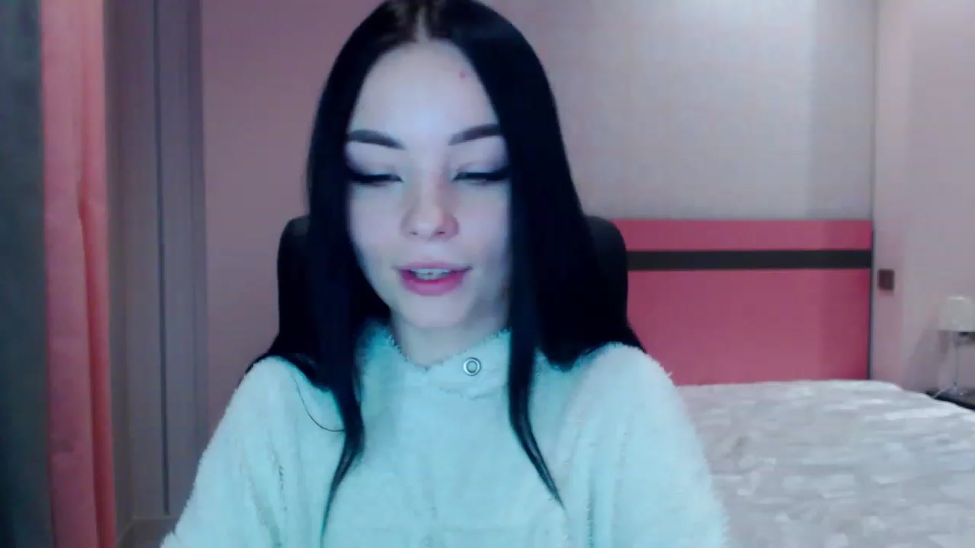 Gallery image thumbnail from SonyaOlsen's myfreecams stream on, 12/27/2022, 14:59 image 19 of 20