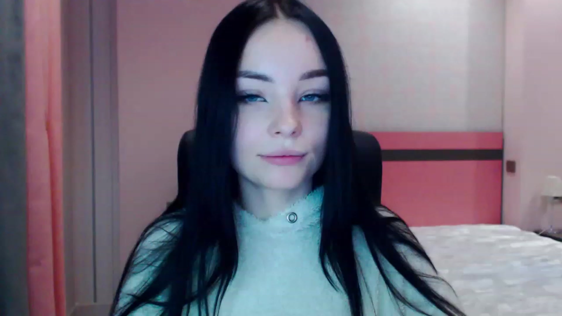 Gallery image thumbnail from SonyaOlsen's myfreecams stream on, 12/27/2022, 14:59 image 5 of 20
