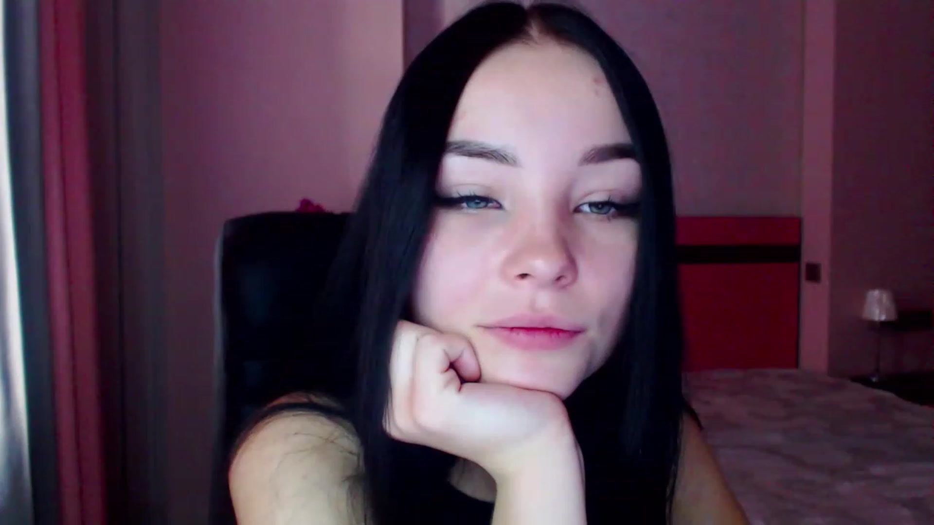 Gallery image thumbnail from SonyaOlsen's myfreecams stream on, 12/28/2022, 08:10 image 5 of 20