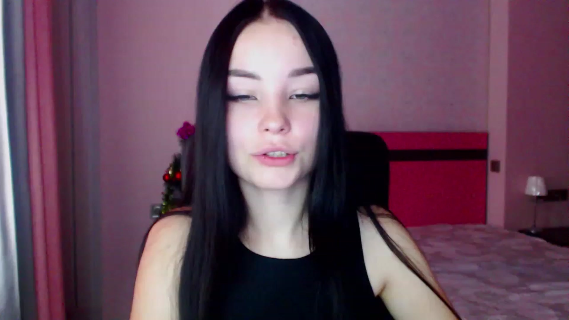 Gallery image thumbnail from SonyaOlsen's myfreecams stream on, 12/28/2022, 08:10 image 6 of 20